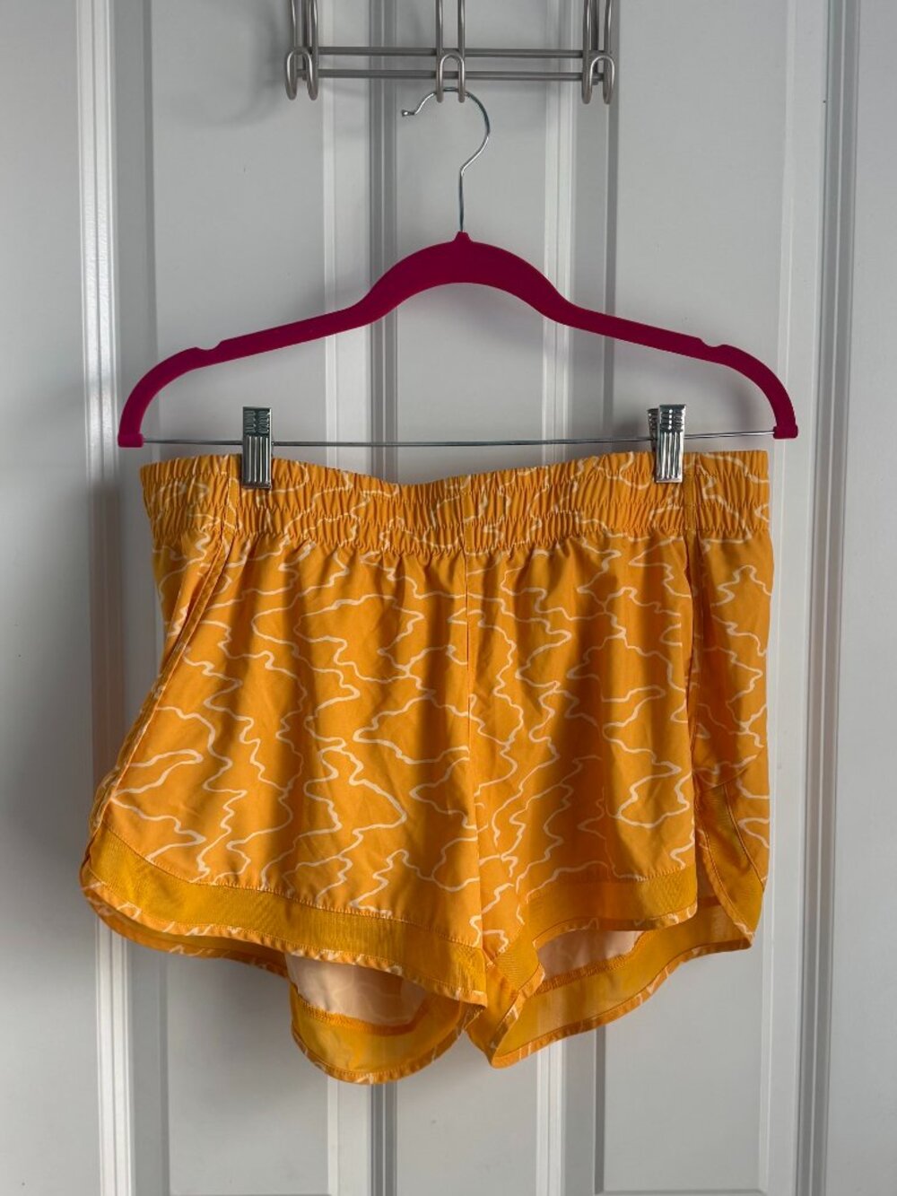 Athleta Yellow Printed Mesh Racer Run Shorts With White Details Size L